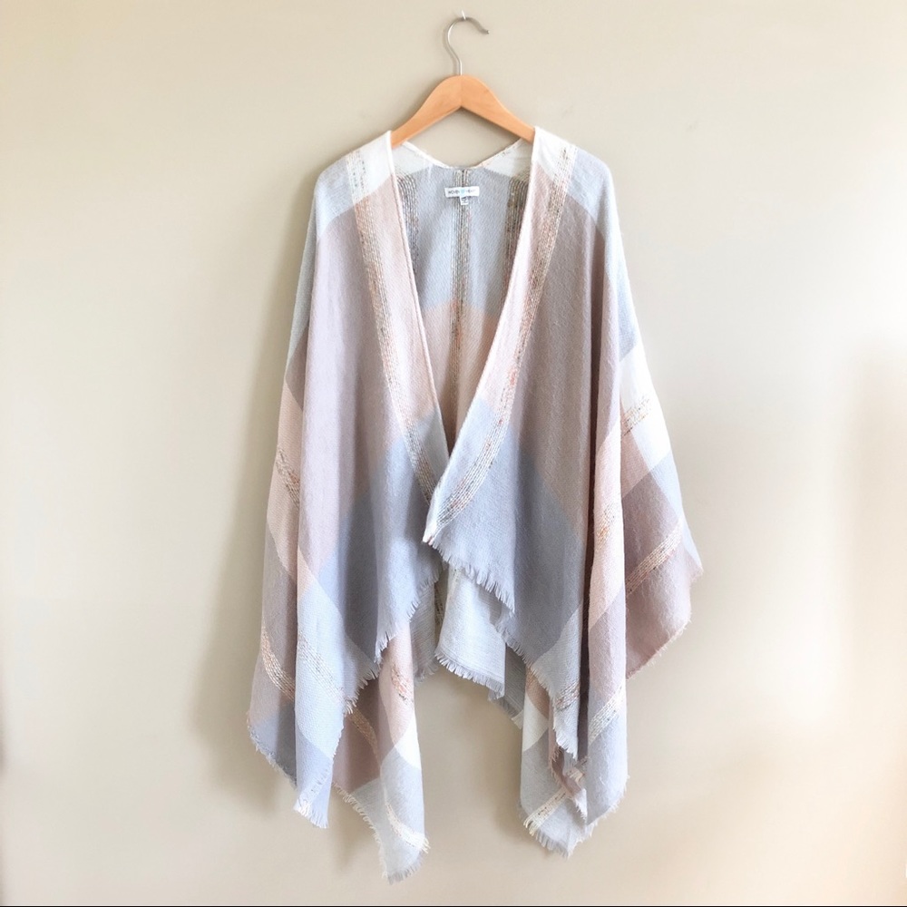 Woven Heart poncho 🎈Host Pick 8.17.19 🎈